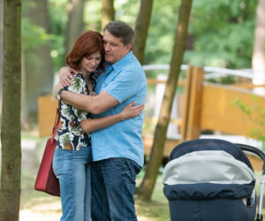 Na Wspólnej odc. 2748. Marek (Grzegorz Gzyl), Lena (Laura Breszka)