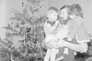 Tak ubierano choinki w PRL-u. Te archiwalne zdjęcia to prawdziwe perełki!