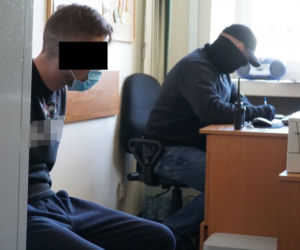 Zostali złapani, gdy próbowali ukraść bankomat!