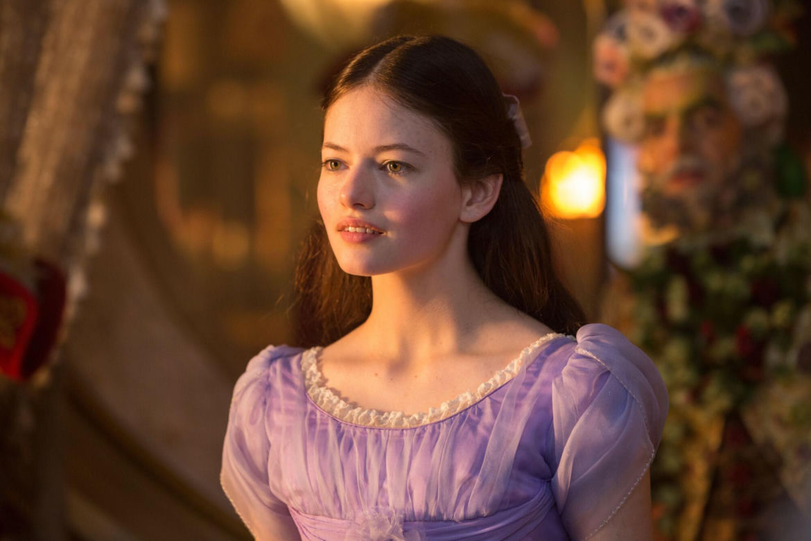 Zmierzch. Tak wygląda aktorka, która grała Renesmee Cullen po latach! [GALERIA]