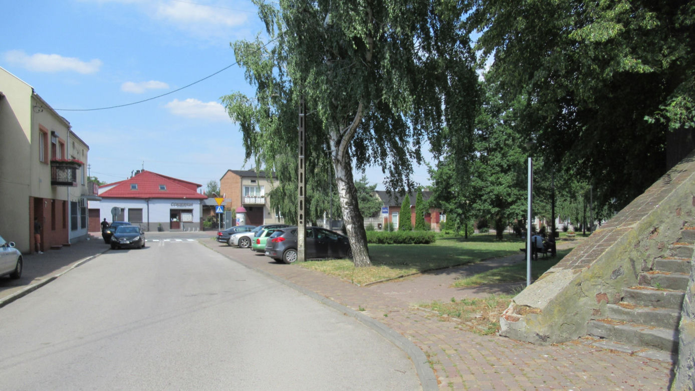 To najpiękniejsze średniowieczne miasteczko w łódzkim. Kiedyś było częścią Mazowsza