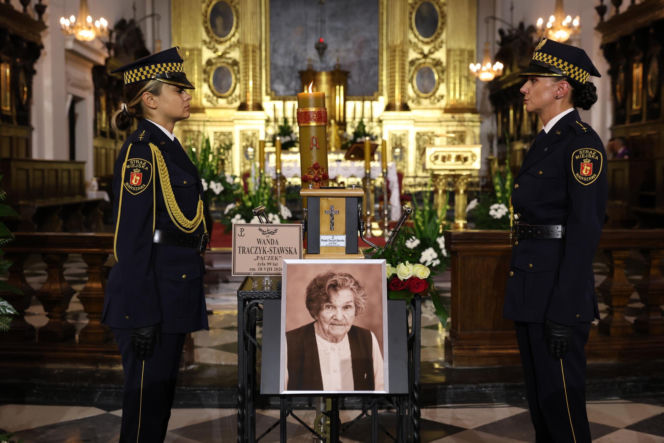Ostatnia droga Wandy Traczyk-Stawskiej. Tak stolica żegna bohaterkę Powstania Warszawskiego