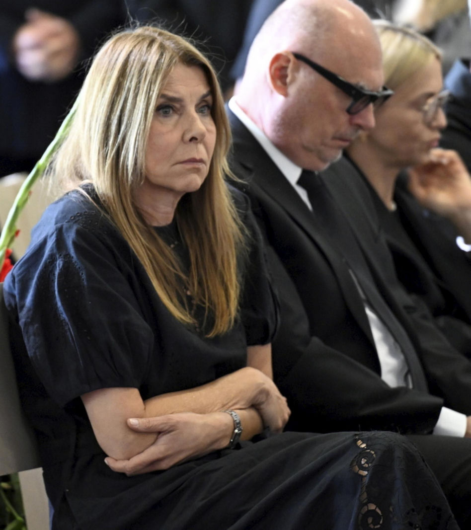 Wielkie pożegnanie Andrzeja Morozowskiego. Na Powązkach pojawił się tłum znanych osób