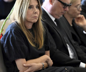 Wielkie pożegnanie Andrzeja Morozowskiego. Na Powązkach pojawił się tłum znanych osób