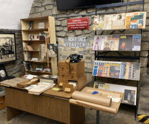 Sądecka Biblioteka Publiczna zaprasza na podróż w czasie do PRL-u