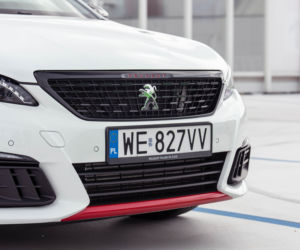 Skoda Octavia RS Challenge vs Peugeot 308 GTi