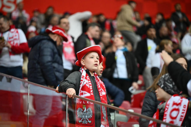 Tak się bawią kibice na meczu Polska - Albania. Gorąca atmosfera na PGE Narodowym