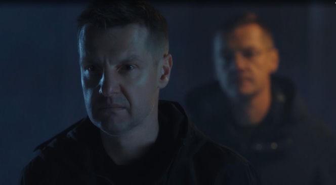 M jak miłość, odcinek 1918: Piotrek znajdzie Pawła w domku w Kampinosie. Poruszające spotkanie braci. Nie namówi go do powrotu - WIDEO