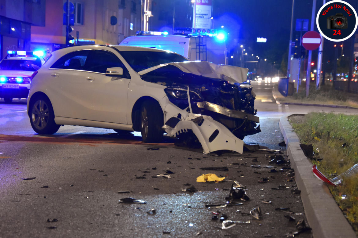 Koszmarny wypadek na Puławskiej w Warszawie. Cztery osoby zabrane do szpitala