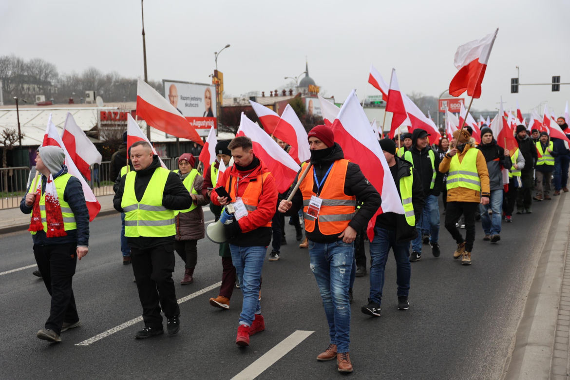 Protest rolników 20 marca w Lublinie. Przeszli ulicami miasta pod LUW