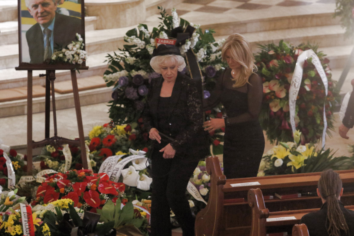 OSTATNIE POŻEGNANIE HENRYKA LOSKI MĘŻA KRYSTYNY LOSKI I OJCA GRAŻYNY TORBICKIEJ.