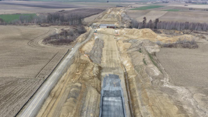 Budowa trasy S8 nabiera tempa. Ten odcinek pod Wrocławiem będzie gotowy najszybciej