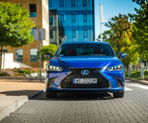 Lexus ES300h F Sport