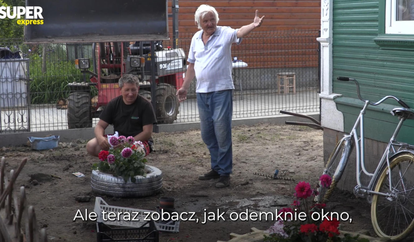 Rolnicy. Podlasie. Andrzej z Plutycz pokazał ODNOWIONE podwórko. Śliczny ogródek, wielkie zmiany. Goście będą zachwyceni