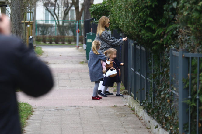 Kasia Tusk z córkami z koszyczkiem przyjechali do Donalda