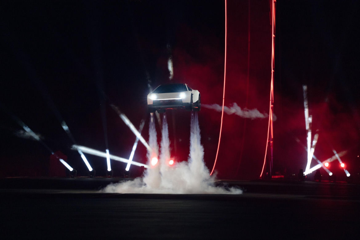 Latająca Tesla