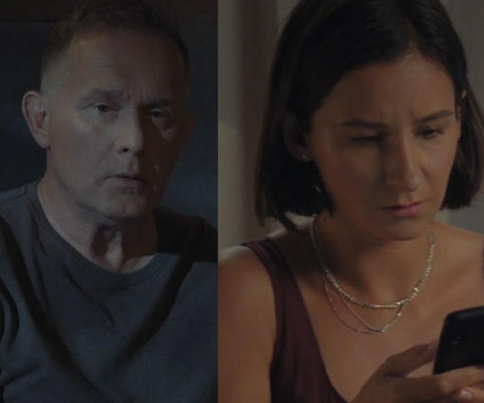 Artur Rogowski i Agnes, dwie postacie z serialu M jak miłość, w osobnych kadrach. Rogowski ma poważną minę, a Agnes patrzy na telefon, czytając wiadomość. Czy Agnes wyjedzie z Polski? Więcej informacji o Super Seriale znajdziesz na naszym portalu.