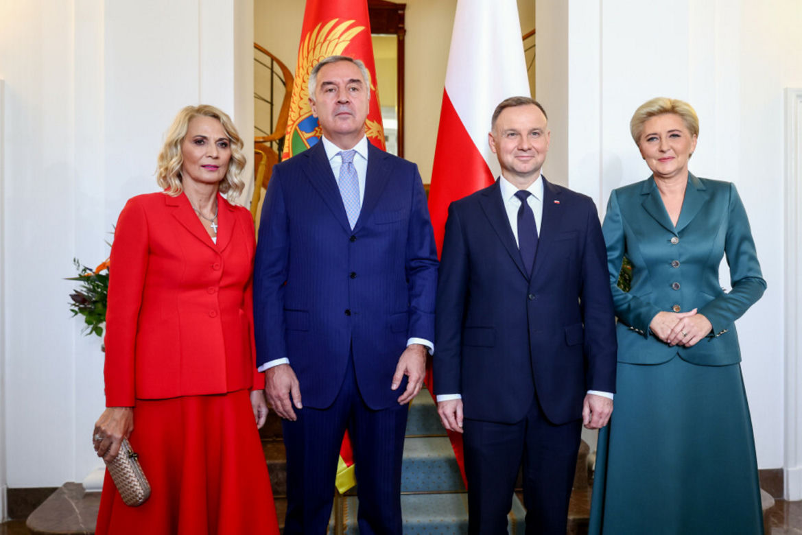 Agata Duda i pierwsza dama Czarnogóry w takich samych strojach. Która wypadła lepiej?