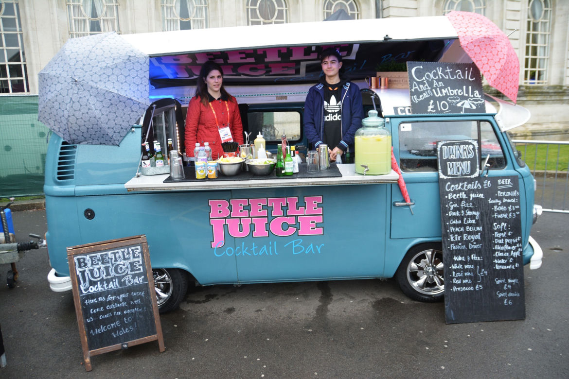 FoodPark na skwerze Millenium Hall