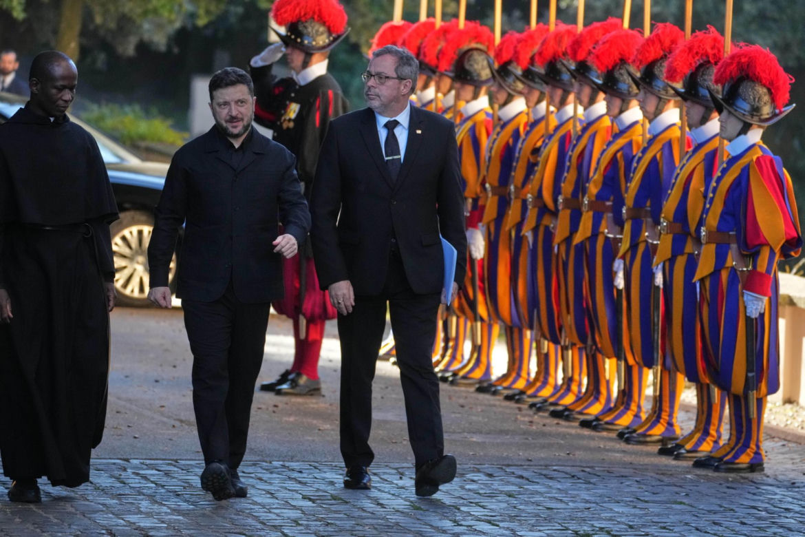 Zełenski przyleciał do Watykanu. Papież pomoże w negocjacjach?