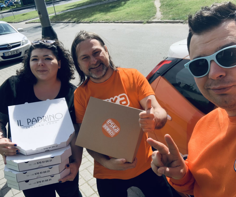 Anita zgarnęła pizze i eskowego boxa dla narzeczonego i współlokatorów