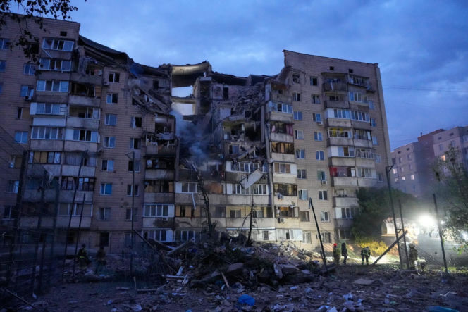 Nocny atak Putina, płoną bloki. Rośnie liczba ofiar