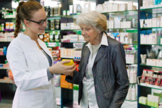 Pacjenci nie mogą dostać się do lekarza. Czy stać nas na opiekę farmaceutyczną?