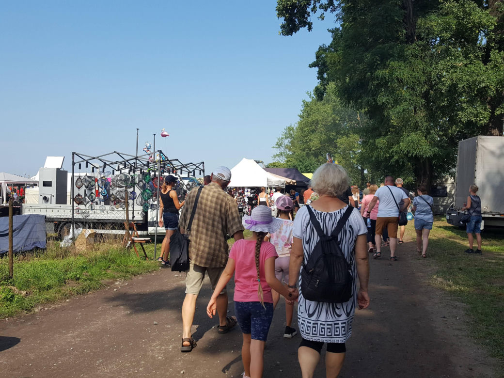 Festiwal starych ciągników w Wilkowicach. Setki maszyn, tysiące widzów i upał