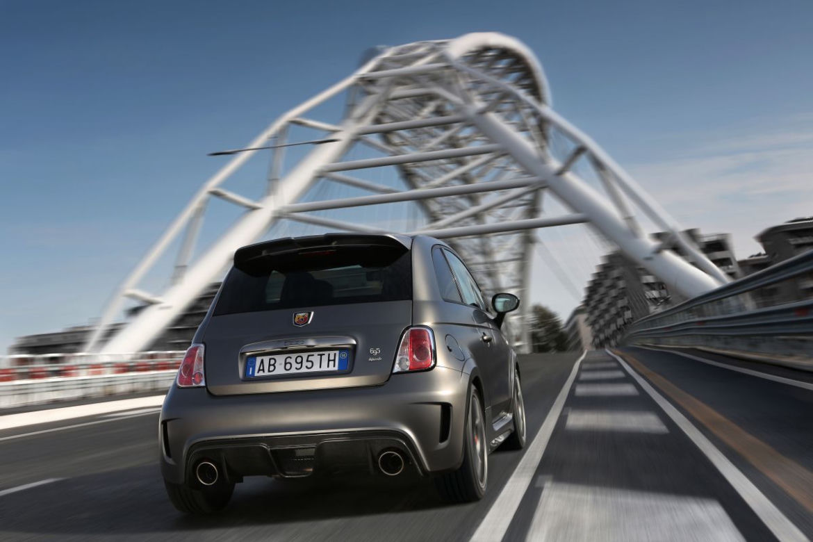Abarth 695 biposto