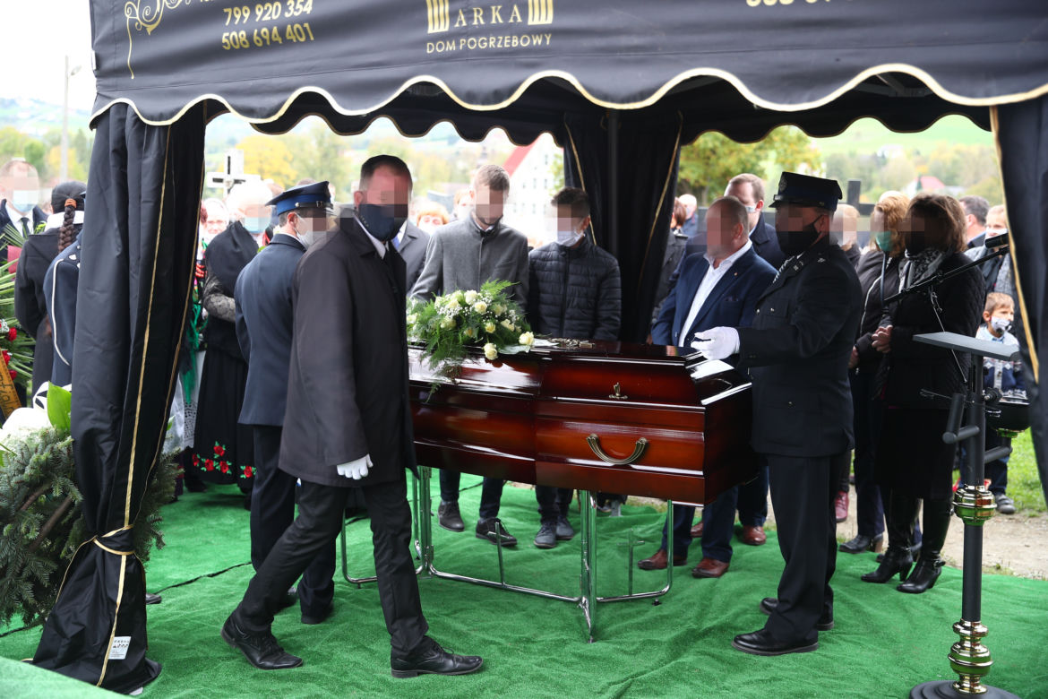 Męcina pożegnała swojego proboszcza Antoniego Pisia, który zmarł na koronowirusa