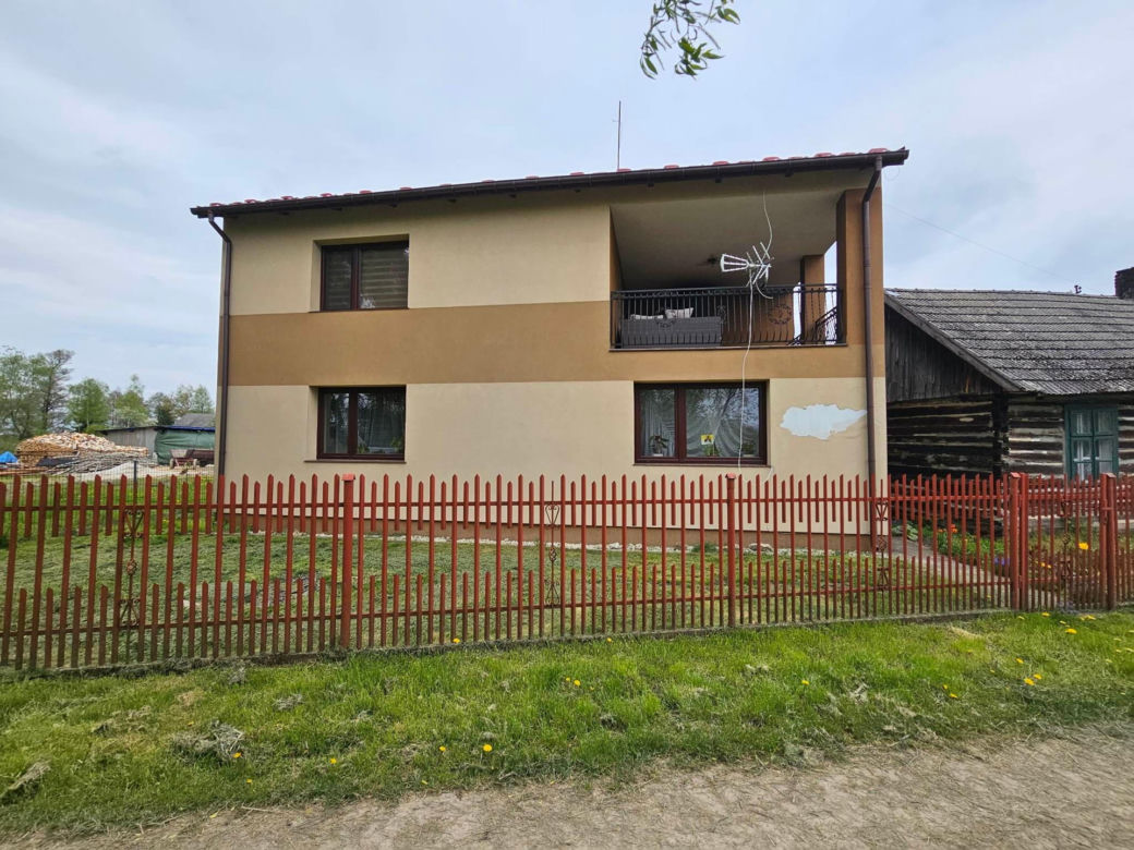 Dwie kobiety zamordowane siekierą w domu pod Stalową Wolą. Kim były ofiary?