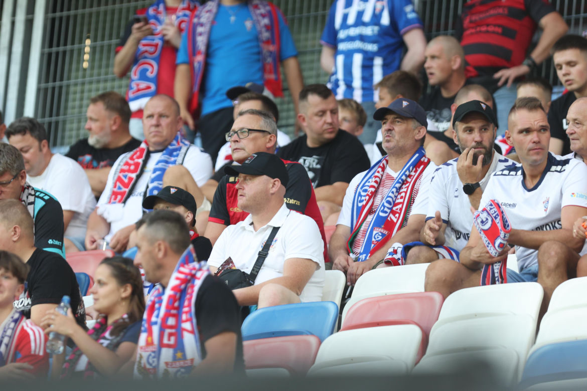 Górnik Zabrze zmierzył się z Rakowem Częstochowa. Kibice na trybunach dopisali
