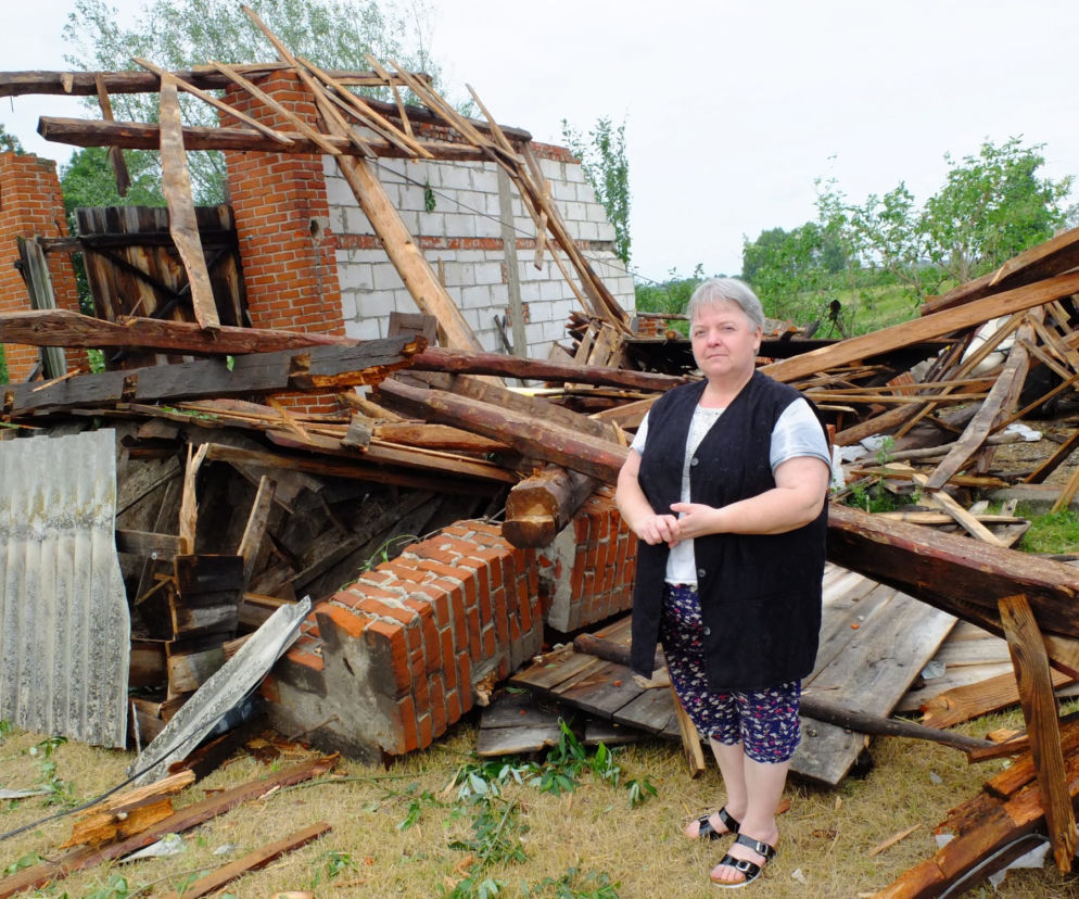 Przez gminę Wilków przeszła potężna nawałnica. Kilkadziesiąt budynków jest zniszczonych