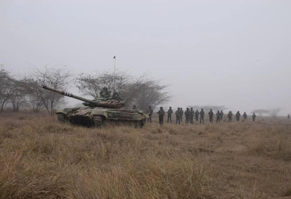 Nowe życie starych czołgów. Indyjska armia stawia na bezzałogowe T-72 w wojnie przyszłości