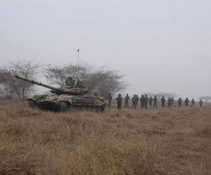 Nowe życie starych czołgów. Indyjska armia stawia na bezzałogowe T-72 w wojnie przyszłości