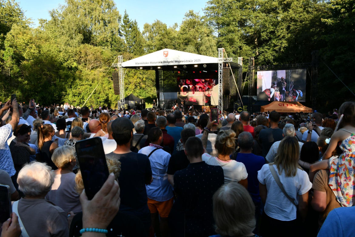 Tłumy na dożynkach w Olsztynku. Zobacz, jak wyglądało tegoroczne święto plonów