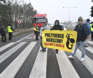 Mają dość korków, chcą buspas. W godzinach szczytu protestowali na pasach