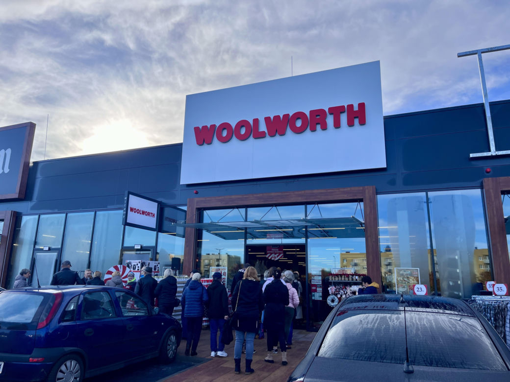 Tłumy na otwarciu sklepu Woolworth w Gorzowie