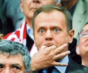 Tusk gwiżdże, Kopacz szaleje