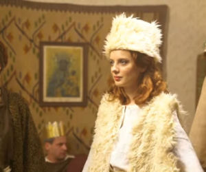 Stulecie Winnych 4 sezon. Kasia (Weronika Humaj), Basia (Kamila Bujalska)