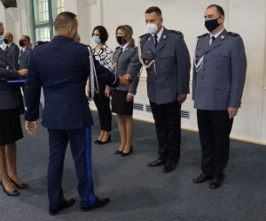 Nowi policjanci na Warmii i Mazurach. Ślubowanie złożyło 45 funkcjonariuszy [ZDJĘCIA]