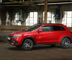 Mitsubishi ASX lifting 2016