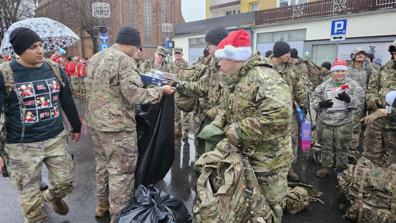 Marsz żołnierzy US ARMY w Drawsku Pomorskim 