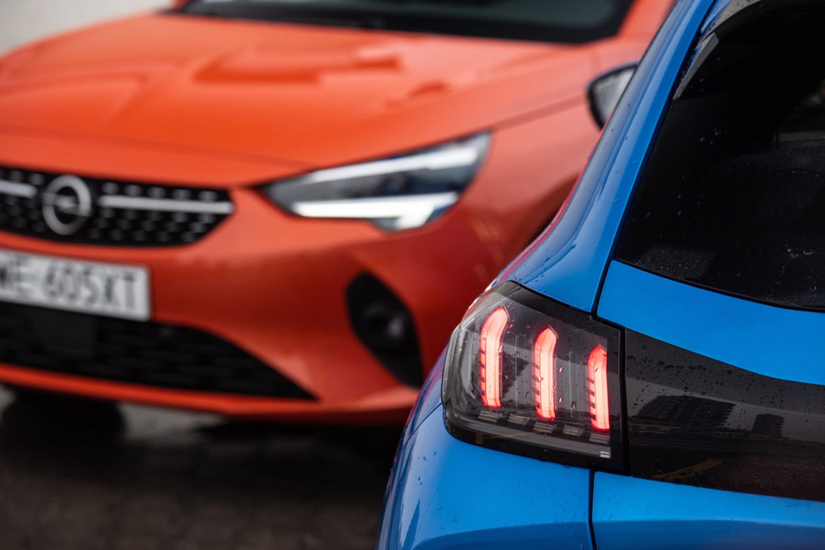 Peugeot 208 Allure vs Opel Corsa Elegance