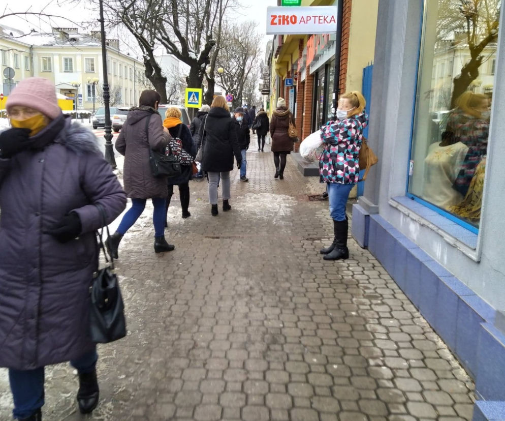 Wielu siedlczan przywykło już do obostrzeń sanitarnych i sytuacji covidowej. Na co dzień starają się żyć normalnie, podobnie jak w czasach sprzed pandemii