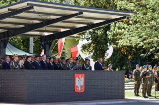 Święto 18. Białostockiego Pułku Rozpoznawczego z uroczystym apelem