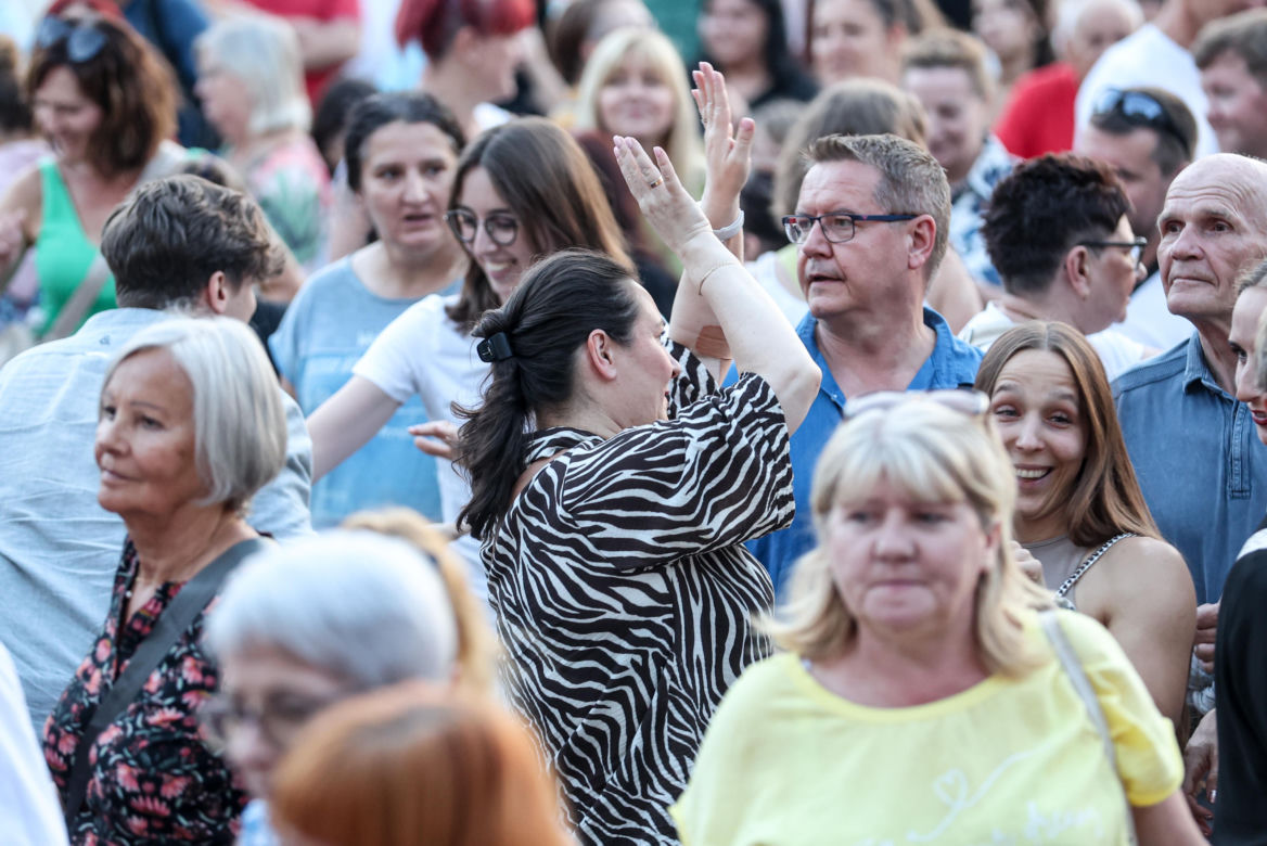 Potańcówka w Katowicach na Rynku "Roztańczony Wyspiański"