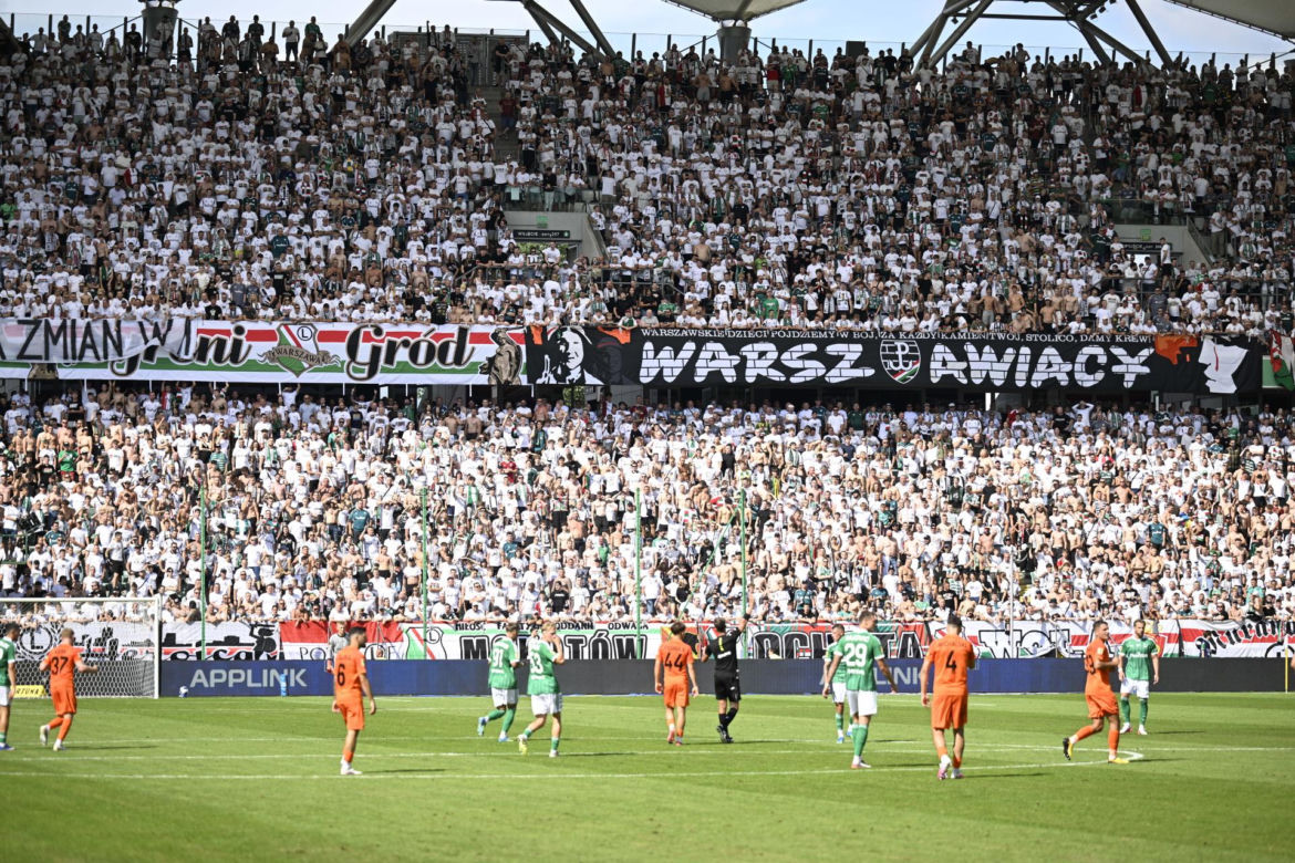 Legia Warszawa - Zagłębie Lubin: Zdjęcia kibiców