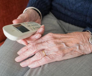 70-latka padła ofiarą oszustwa na pracownika banku - Straciła 60 tys. złotych