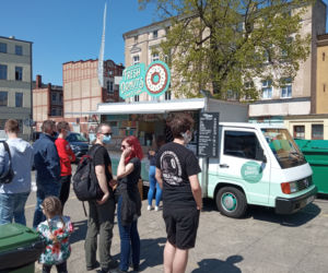 Tłumy na V Festiwalu Smaków Food Tracków w Lesznie